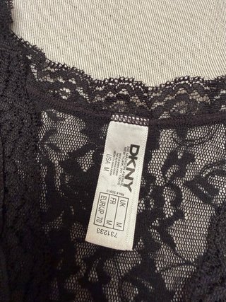Conjunto DKNY encaje negro