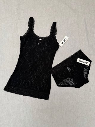 Conjunto DKNY encaje negro
