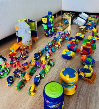 Lote Juguetes Superthings