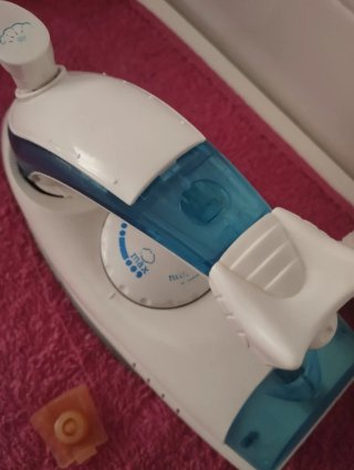 PLANCHA VIAJE VAPOR SILVAN 700W