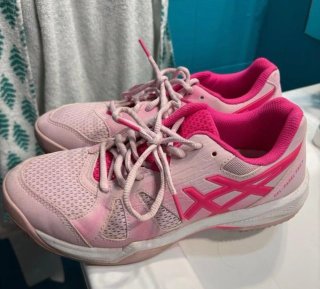 Zapatillas de pádel ASICS rosas. Talla 38.