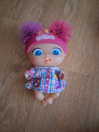 Bebé Bellies con ropa incluida