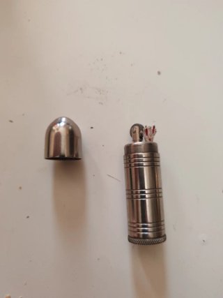 Mechero antiguo forma bala