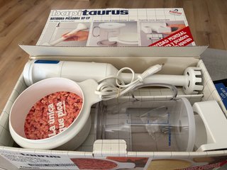 Batidora y Picadora Taurus 220V