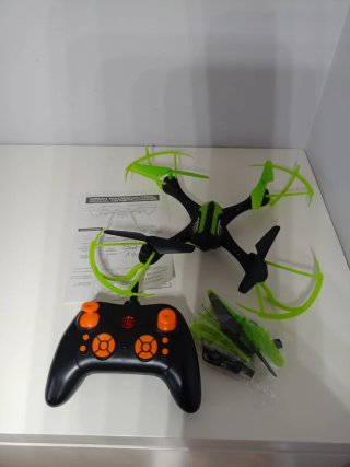 Dron radiocontrol negro y verde