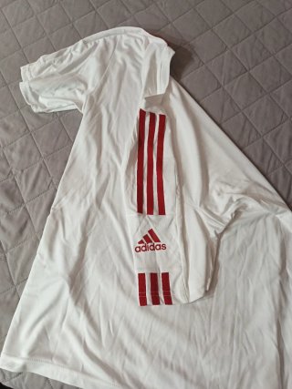 Camiseta Adidas Blanca y Roja