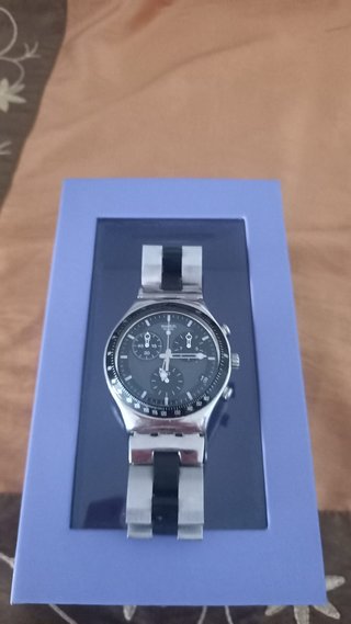 Swatch Irony Chrono V8 Plata/Negro