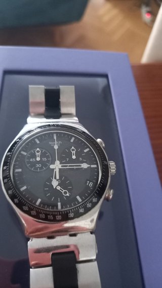 Swatch Irony Chrono V8 Plata/Negro