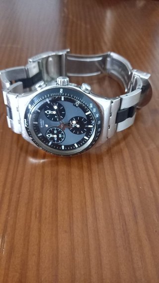 Swatch Irony Chrono V8 Plata/Negro
