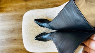 Botas altas negras de cuero