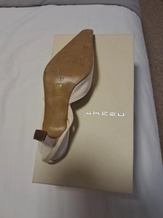 Zapatos de Novia JHESU. Raso Marfil Talla 37