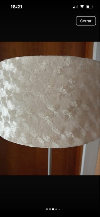 Lámpara de pie madera y tela beige
