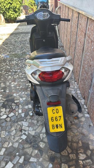 Peugeot Tweet 50 – Blanca – Buen estado