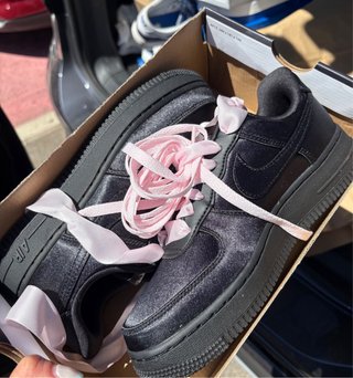 Nike Air Force 1 Low Satén Negras Mujer