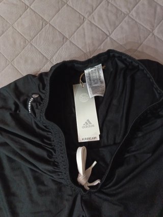 Pantalón corto Adidas negro