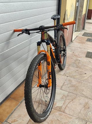 Bicicleta KTM Full Suspension Naranja