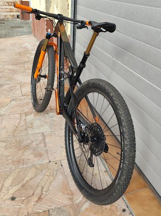 Bicicleta KTM Full Suspension Naranja