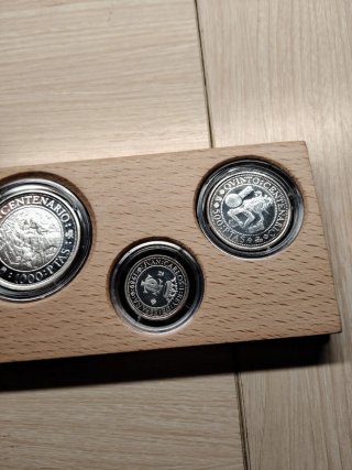 Pesetas 1492-1992 Caja Madera Certificado