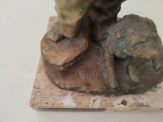 Escultura de bronce de Josep Bofill