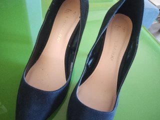 Zapatos de tacón negros