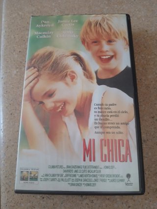 Mi Chica VHS