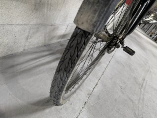 Bicicleta de paseo negra