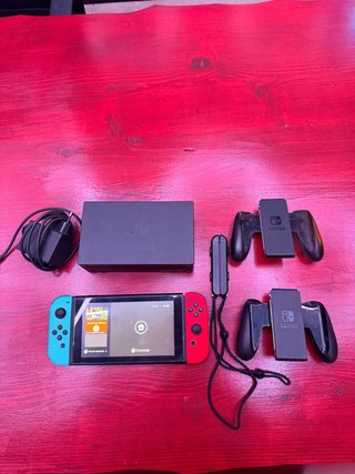 Nintendo Switch Azul/Rojo + Accesorios