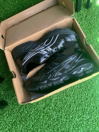 Asics Gel Kayano 14 Negro/Plata