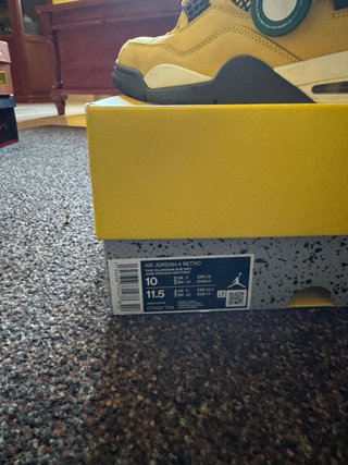 Jordan 4 usate pochissimo
