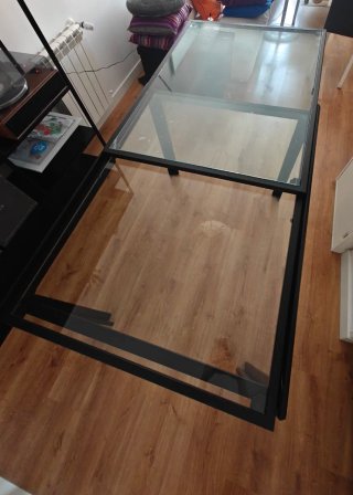 Mesa de comedor extensible de cristal y metal