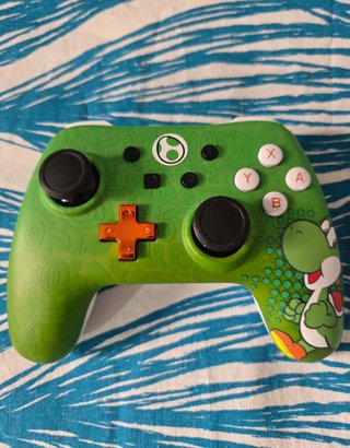 Mando Nintendo Switch Yoshi. Nuevo