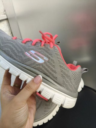 Zapatillas Skechers memory form Gris y Rosa
