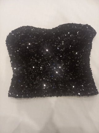 Top brillante negro