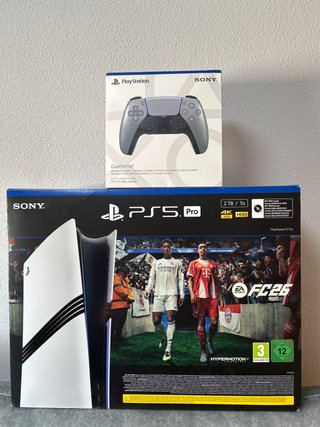 PS5 Pro FC26 + Mando extra gris, todo precintado.