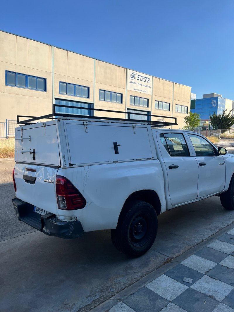 Toyota Hilux 2019 - foto 1