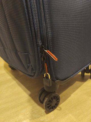 Maleta Grande Benzi 70cm Nueva con etiquetas.