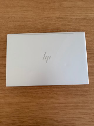 HP EliteBook 640 G10 Plata