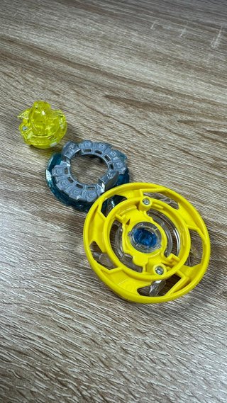 Takara Tomy Beyblade Burst Máximum Graruda