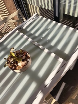Mesa de aluminio y cristal templado extensible