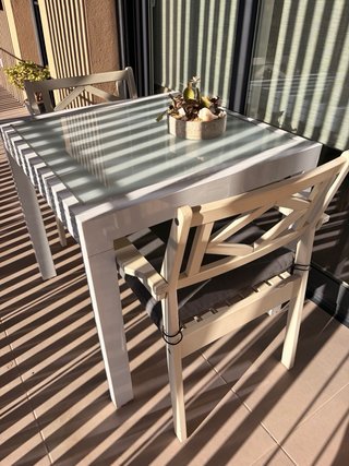 Mesa de aluminio y cristal templado extensible