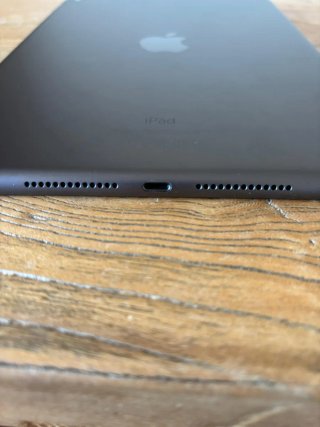 Apple iPad 7ª Gen 128GB grigio scuro