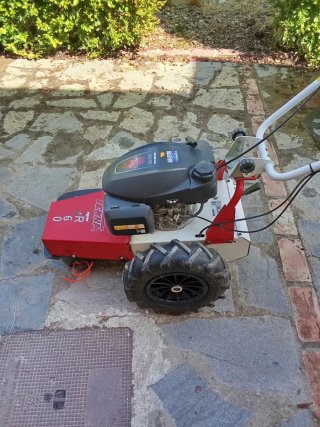 Desbrozadora Tekna TR60 con ruedas