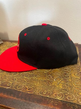 Gorra Deadpool Negra y Roja