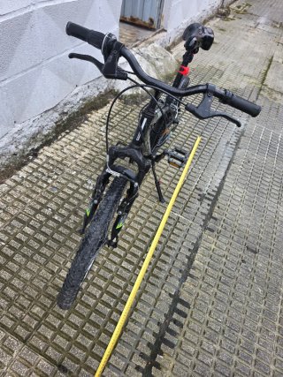 Bicicleta negra