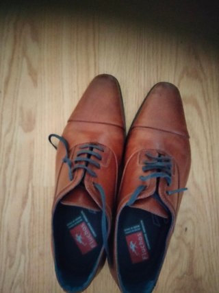 Zapatos Fluchos Marrones Casi Nuevos