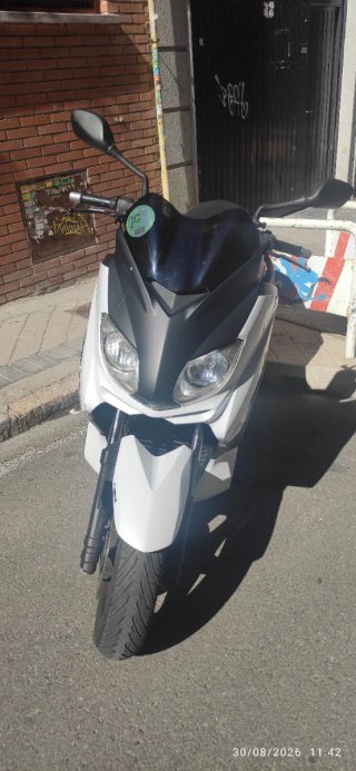 Yamaha XMAX 250 Maxi Scooter