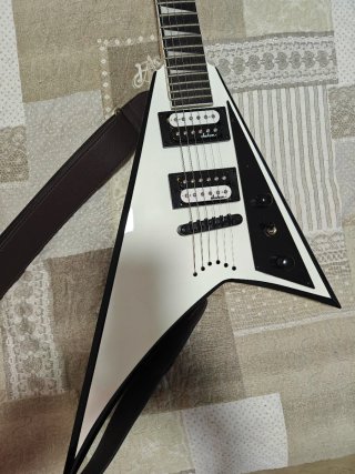 Guitarra Jackson JS32 Randy Rhoads