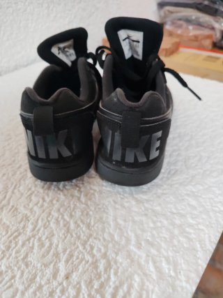 Scarpe Nike nere uomo