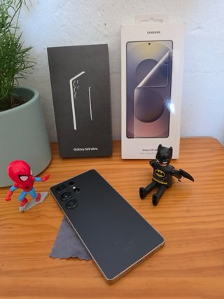 Samsung S25 Ultra con Cargador y Caja