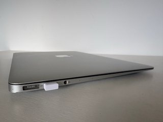 MacBook Air 2017 Gris Espacial